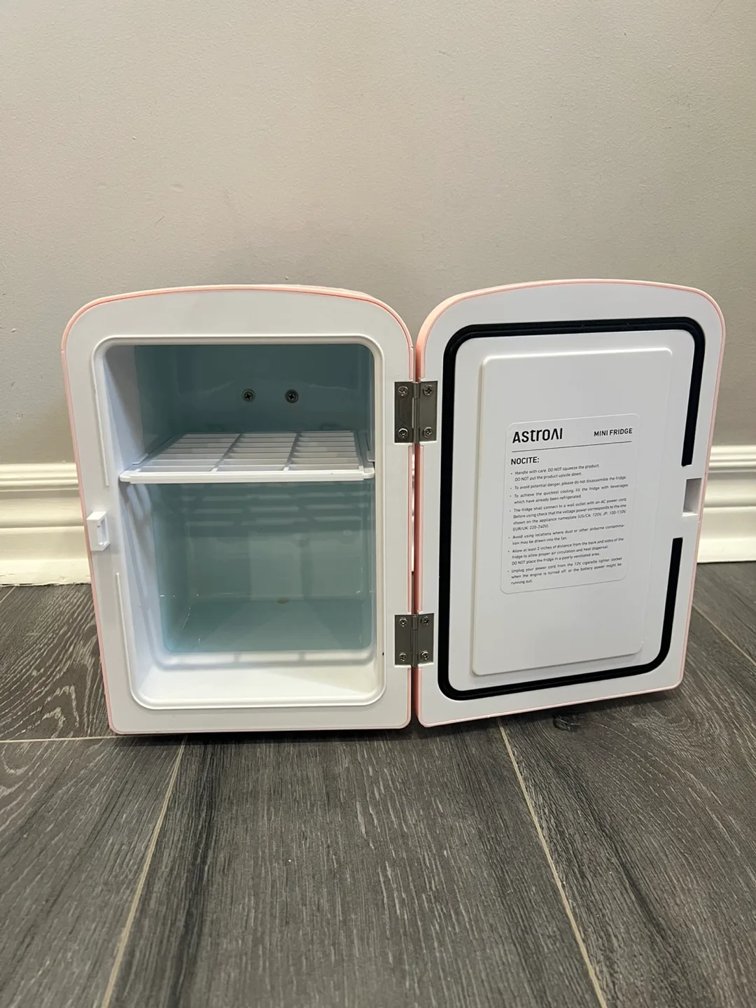 Pink AstroAI Mini Fridge image indicator(2)