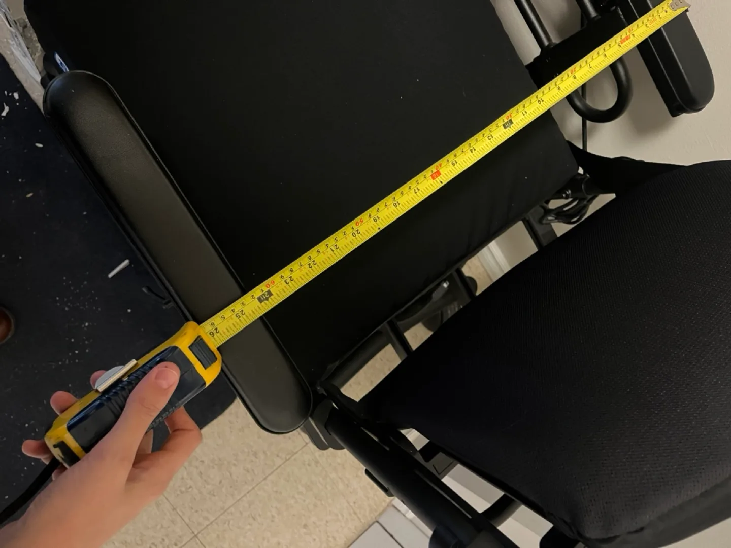 Quantum Geo-Matrix Bold Power Wheelchair image indicator(8)