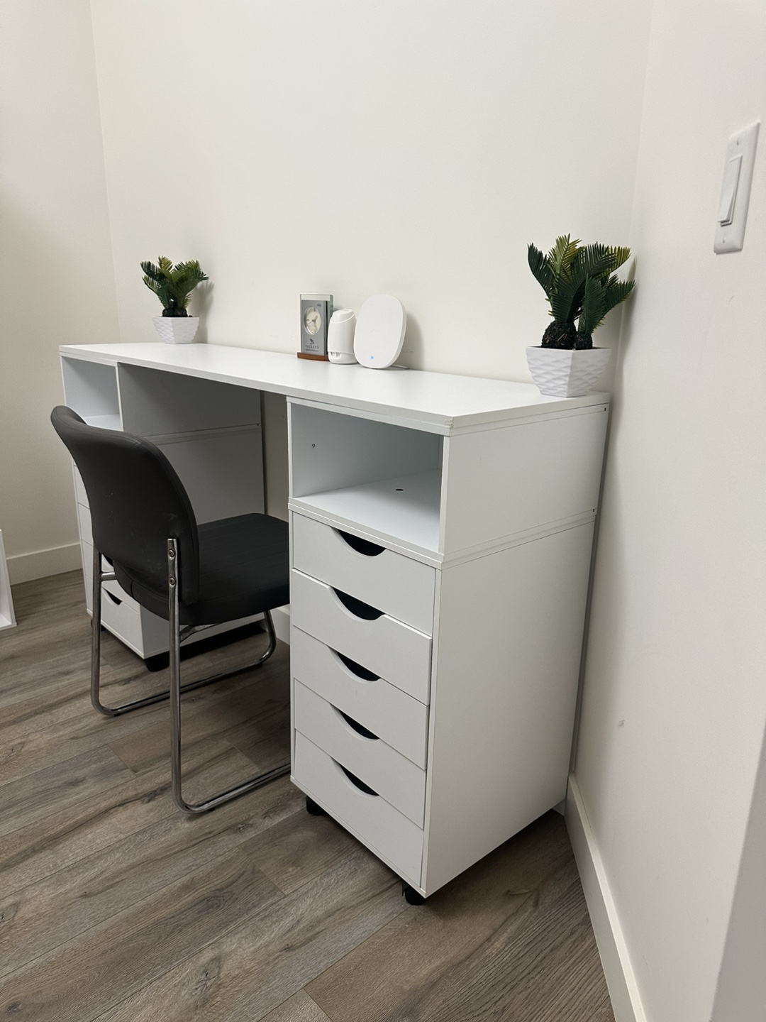 White Computer Desk with Drawers