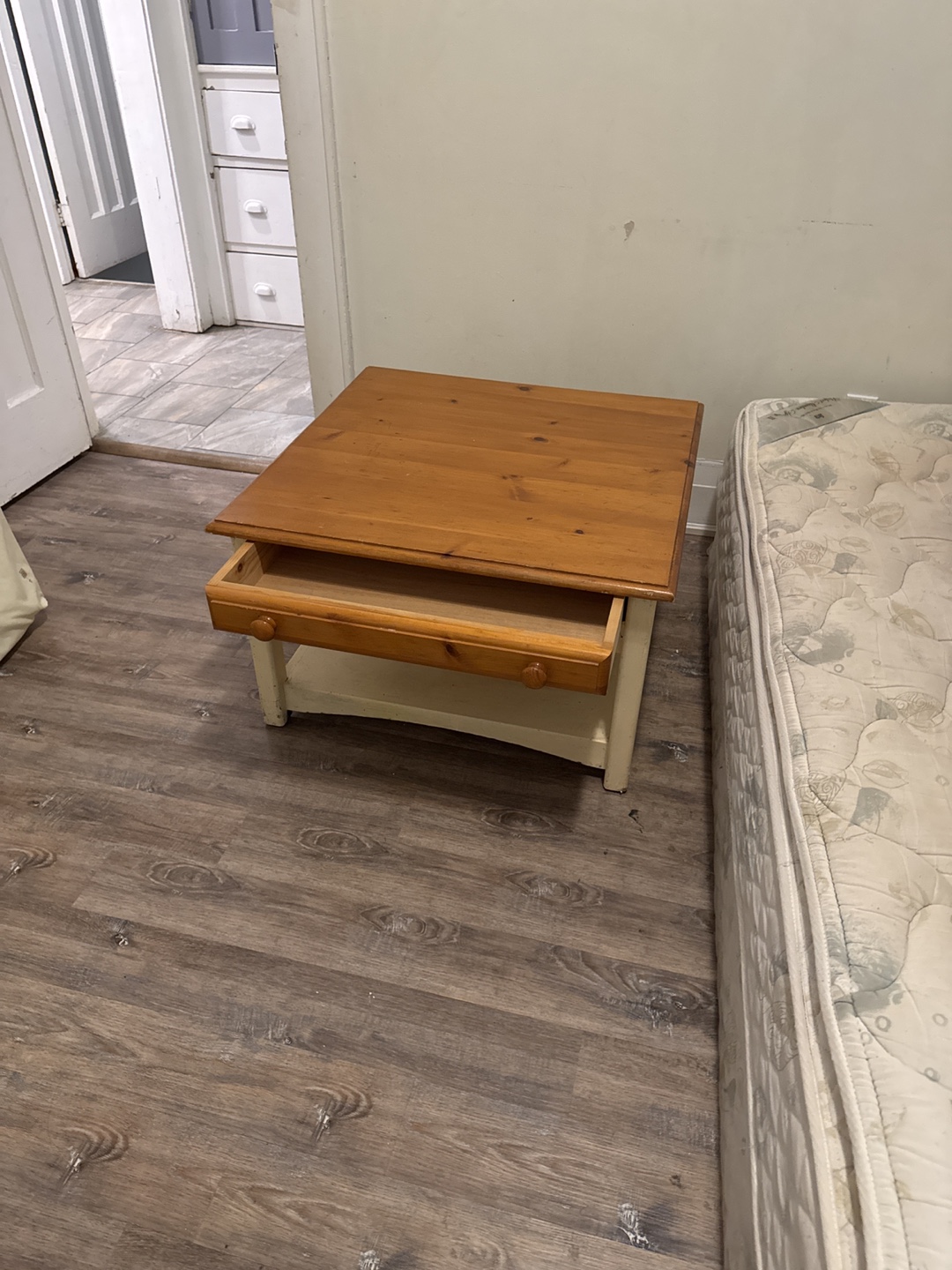 Pine coffee Table