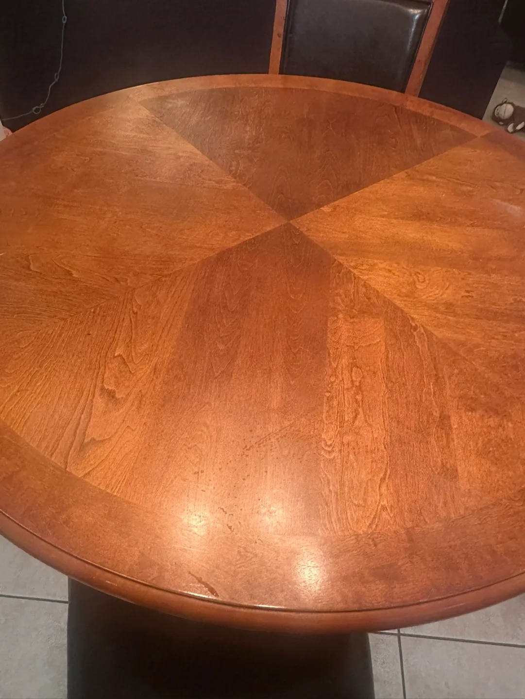 Round Dining Table Set with 4 Chairs image indicator(3)