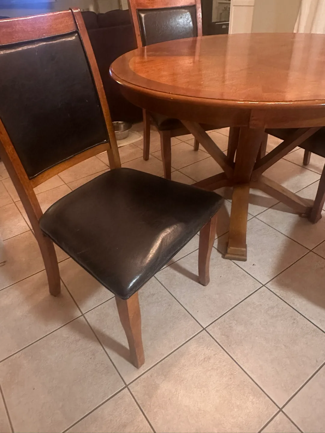 Round Dining Table Set with 4 Chairs image indicator(4)