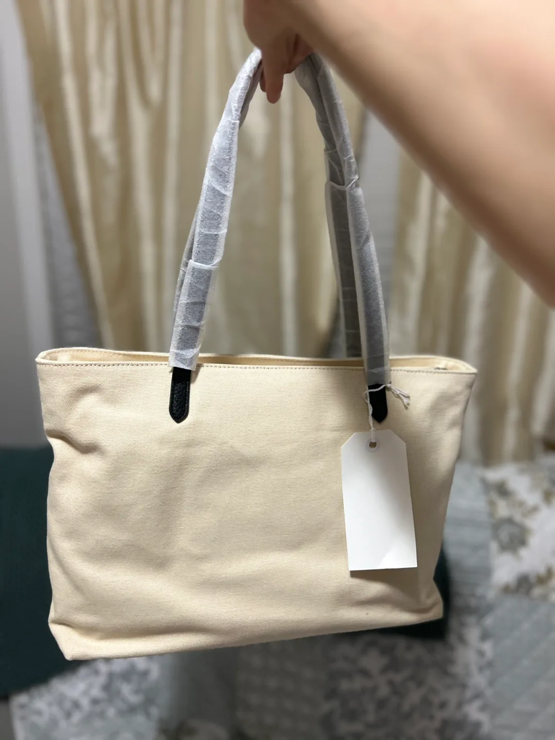 Love Moschino Beige Tote Bag with Red Heart image indicator(2)