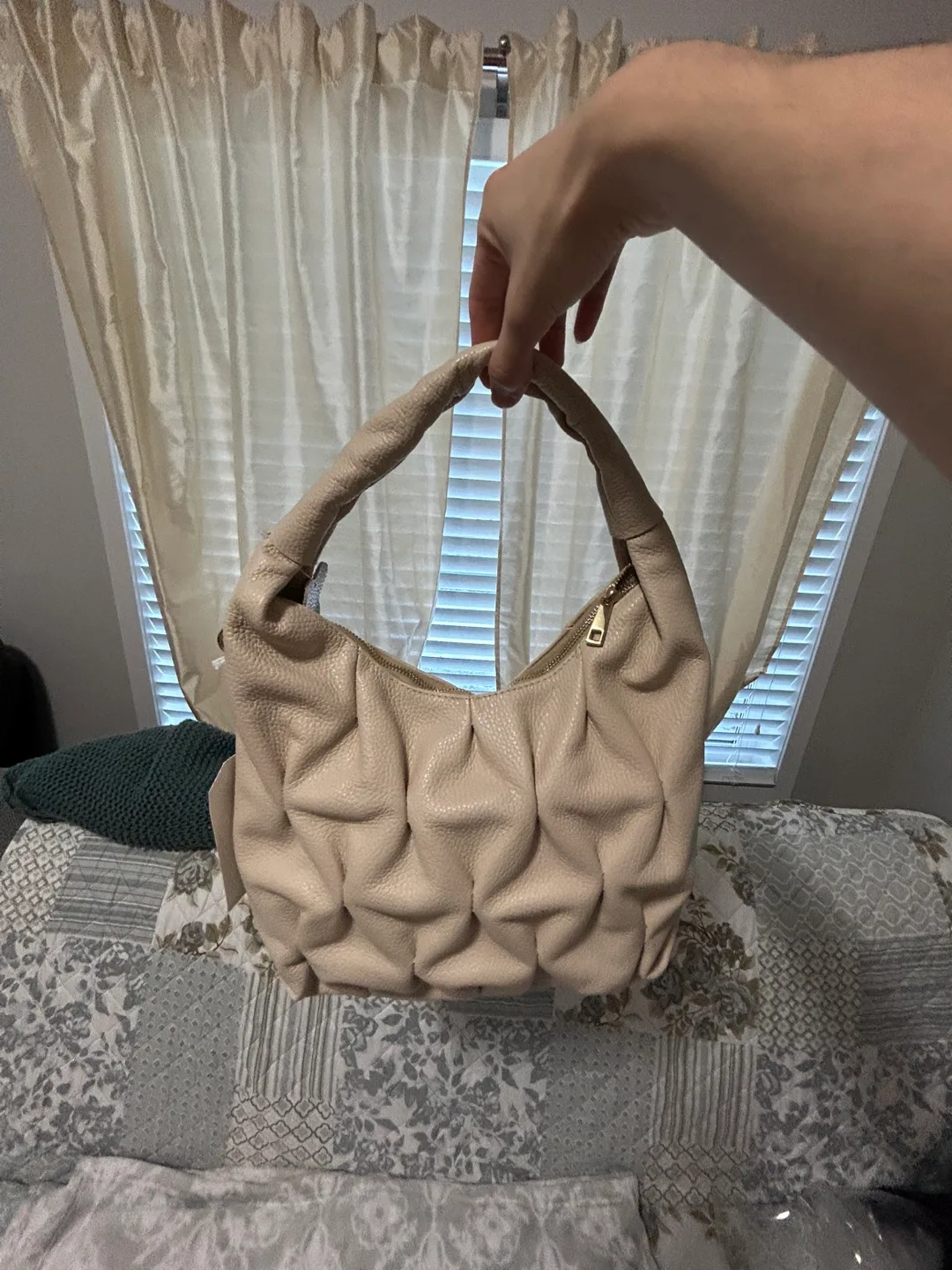 Beige Leather Handbag image indicator(2)