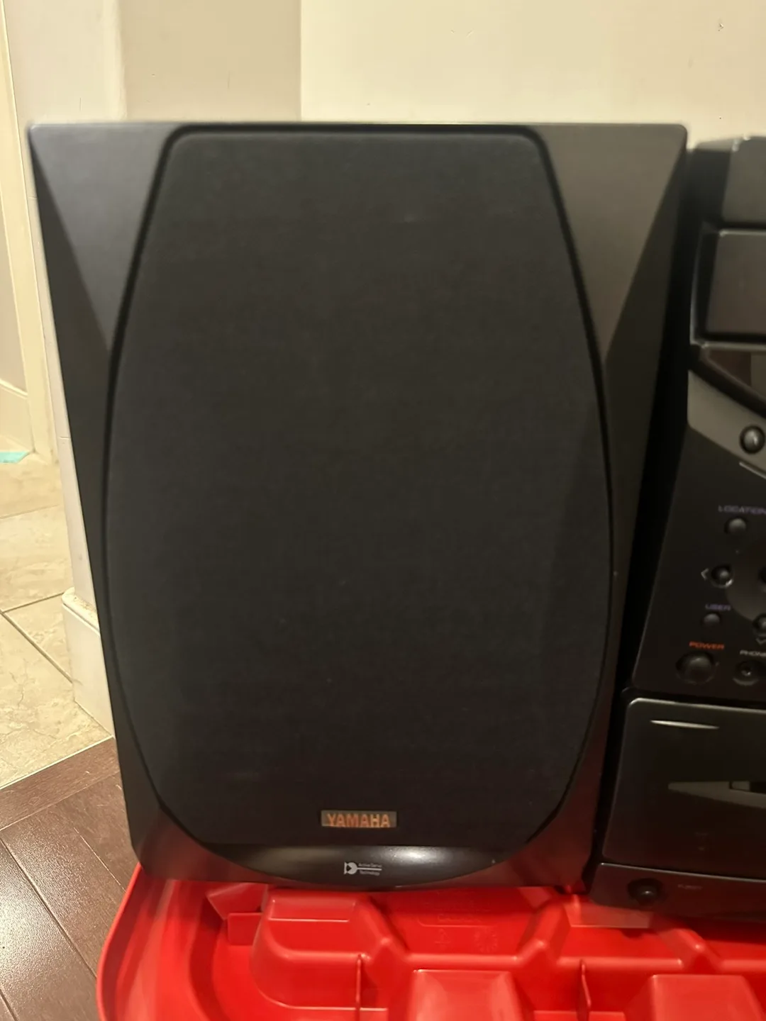 Yamaha GX-50 audio system with remote, Motley Crue cassette tape image indicator(4)