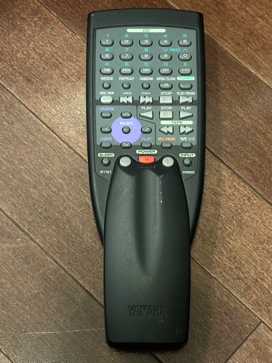 Yamaha GX-50 audio system with remote, Motley Crue cassette tape image indicator(2)