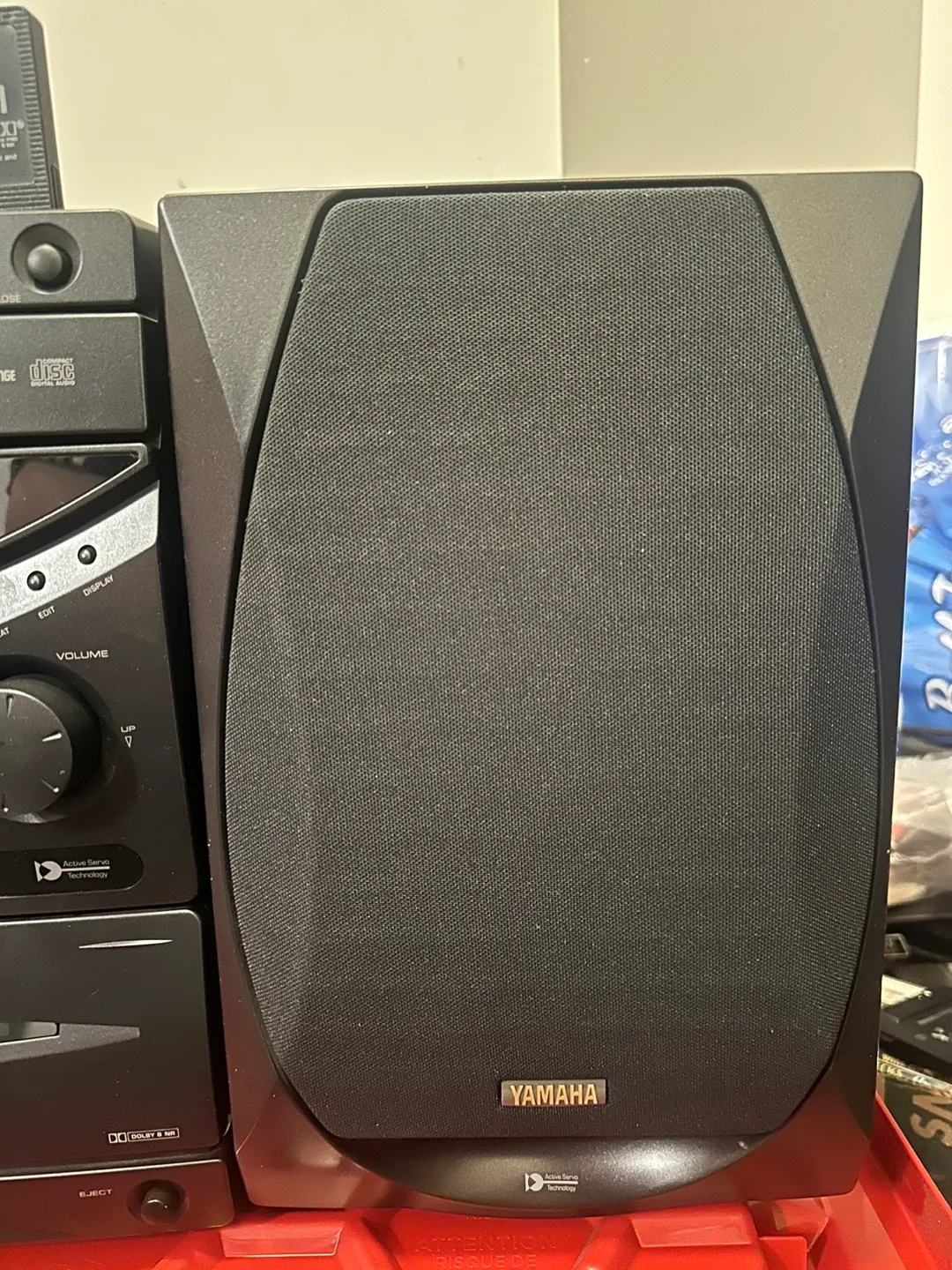 Yamaha GX-50 audio system with remote, Motley Crue cassette tape image indicator(5)