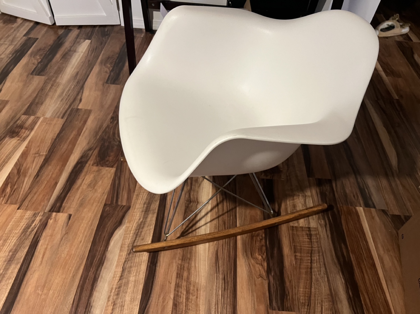 White Plastic Rocking Chair with Metal Legs