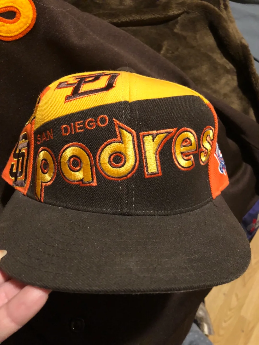 San Diego Padres Jersey and Hats Collection image indicator(2)