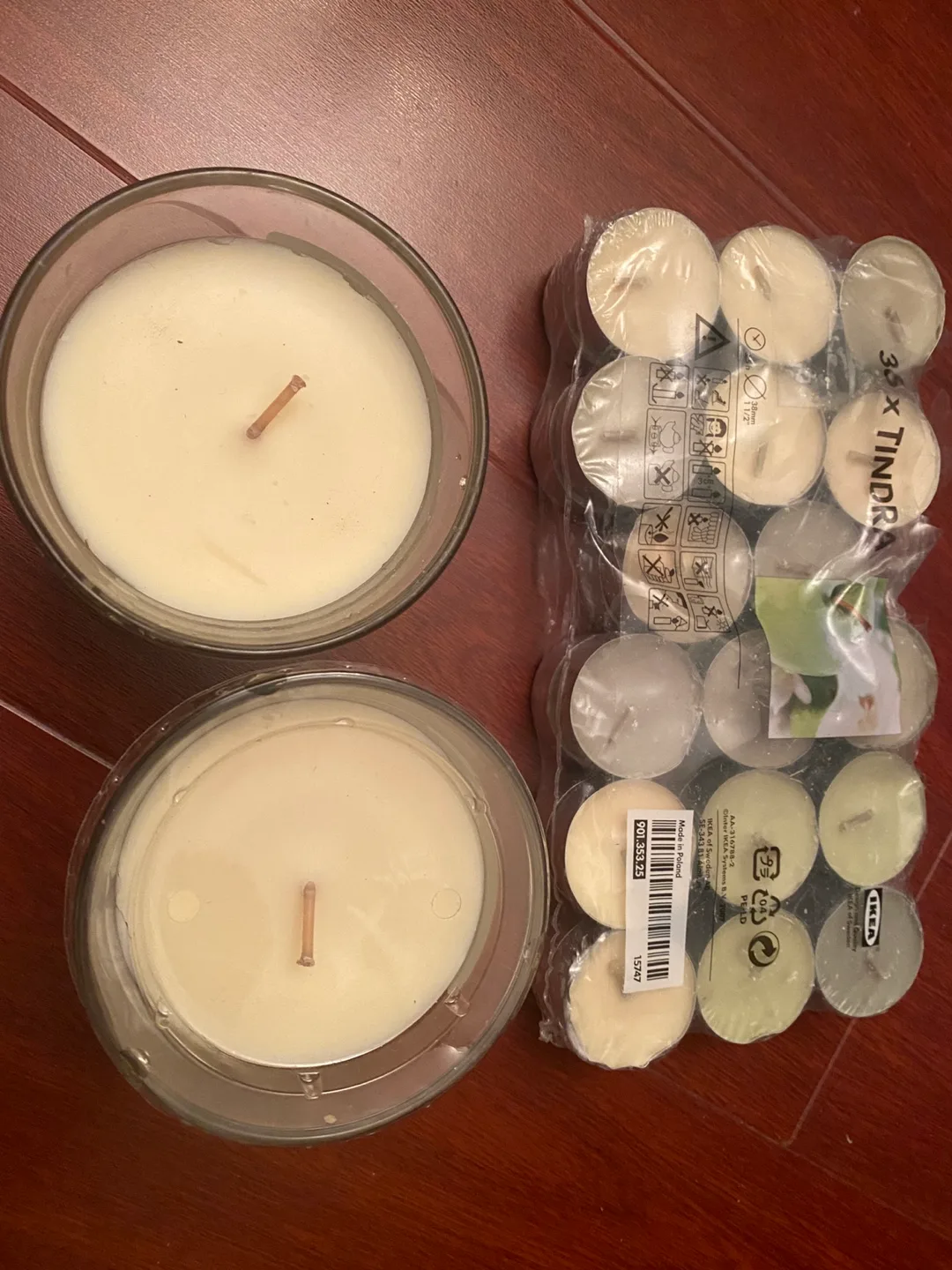 All in picture total $10(Bath salts& candles ) image indicator(3)