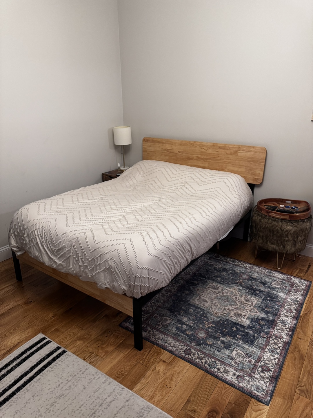 Full-Size Mattress & Wood Platform Bed Frame - photo 5