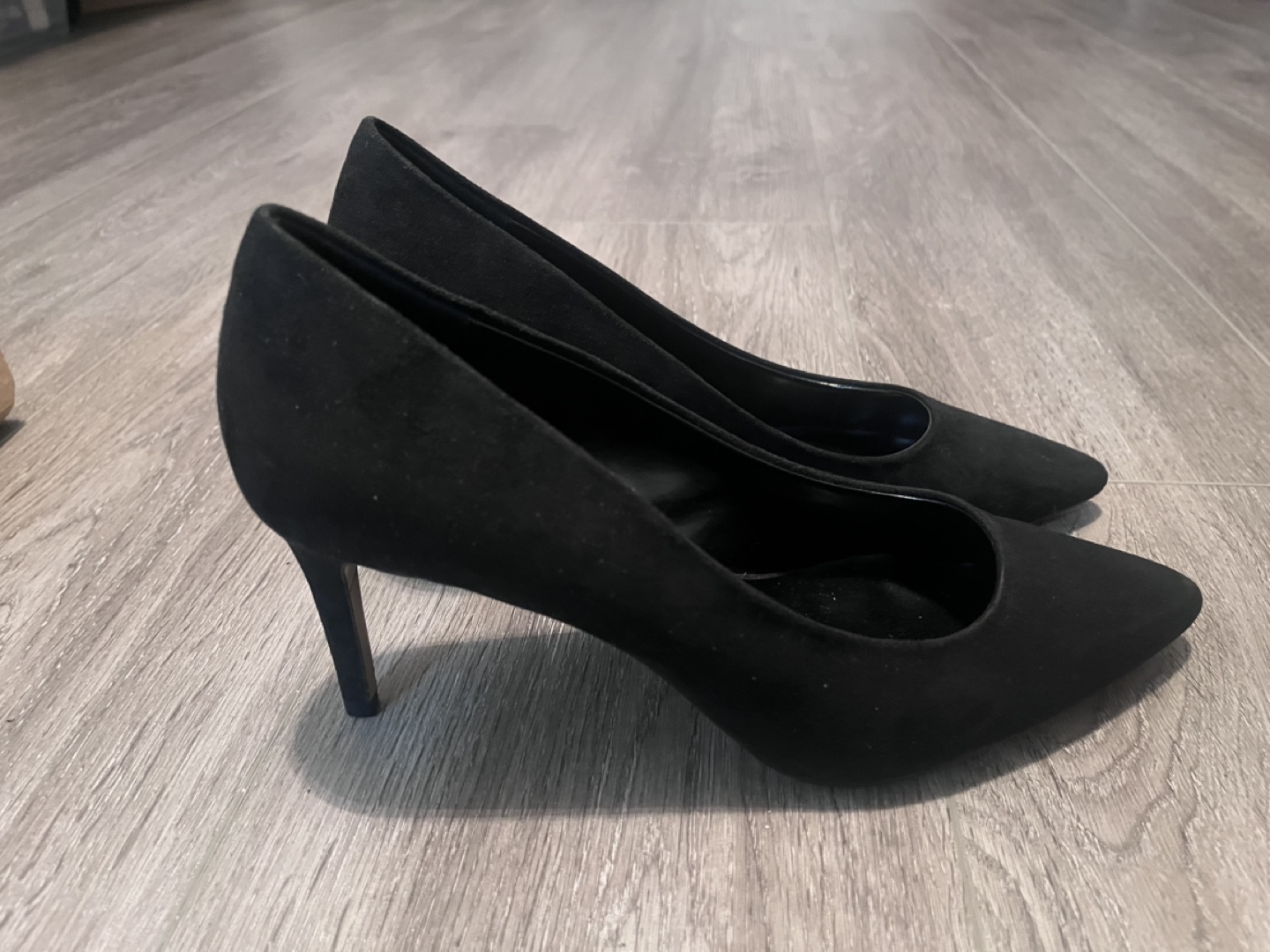 New Black Suede Pointed-Toe Heels