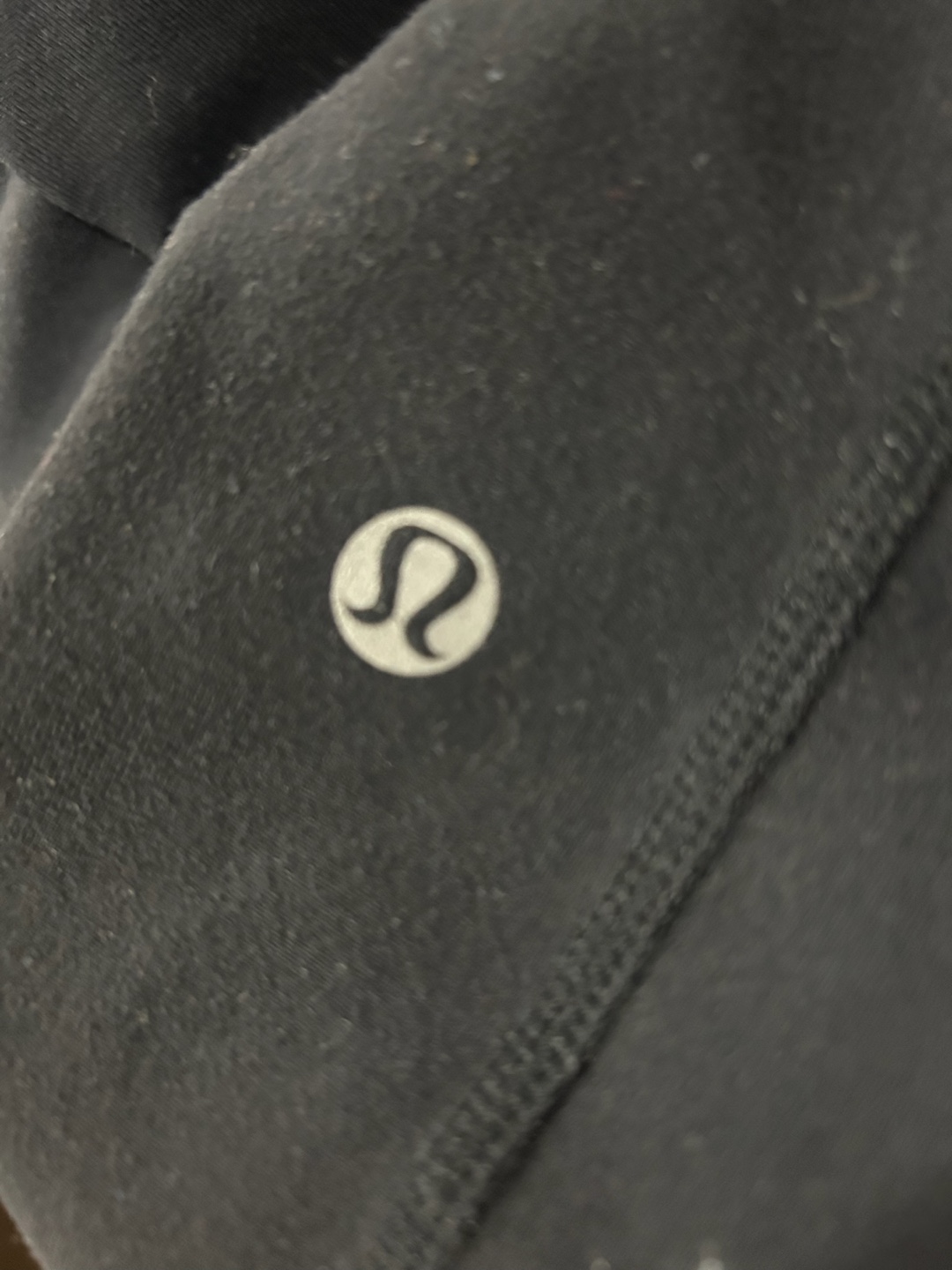 Lululemon Black Cropped Leggings - Size 6 - REVERSIBLE - photo 5