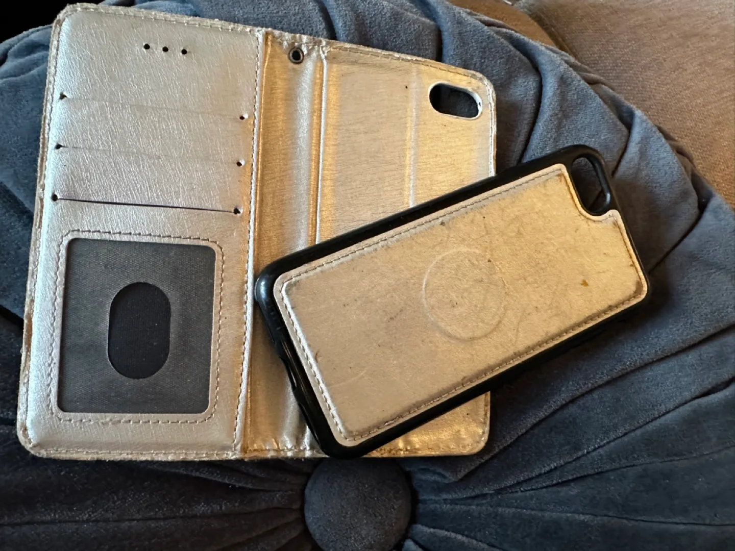 iPhone SE or 7/8 Cases image indicator(3)