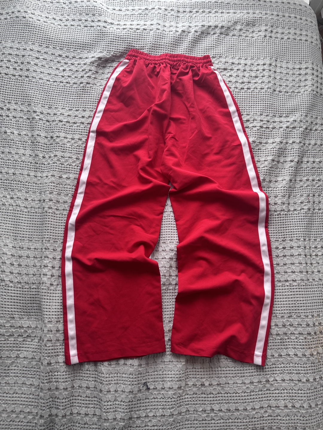 Red track pants with white stripe - photo 4