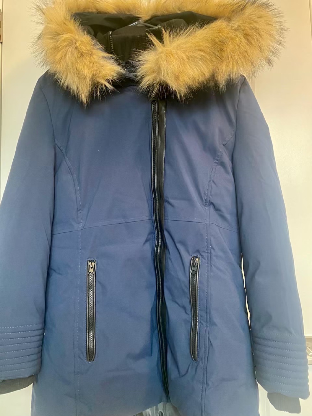 Get snow ready! Women's Winter Parka Coat with Faux Fur Hood
