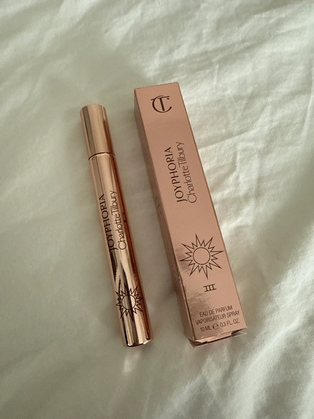 Charlotte Tilbury perfumes image indicator(2)