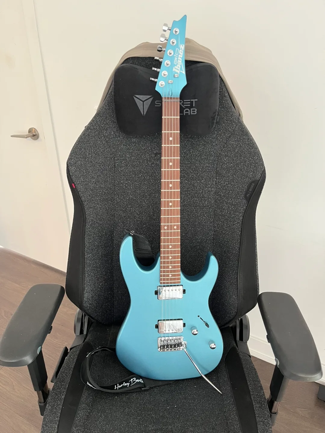 Ibanez Gio GRX120SP-MLM Electric Guitar - Blue image indicator(2)