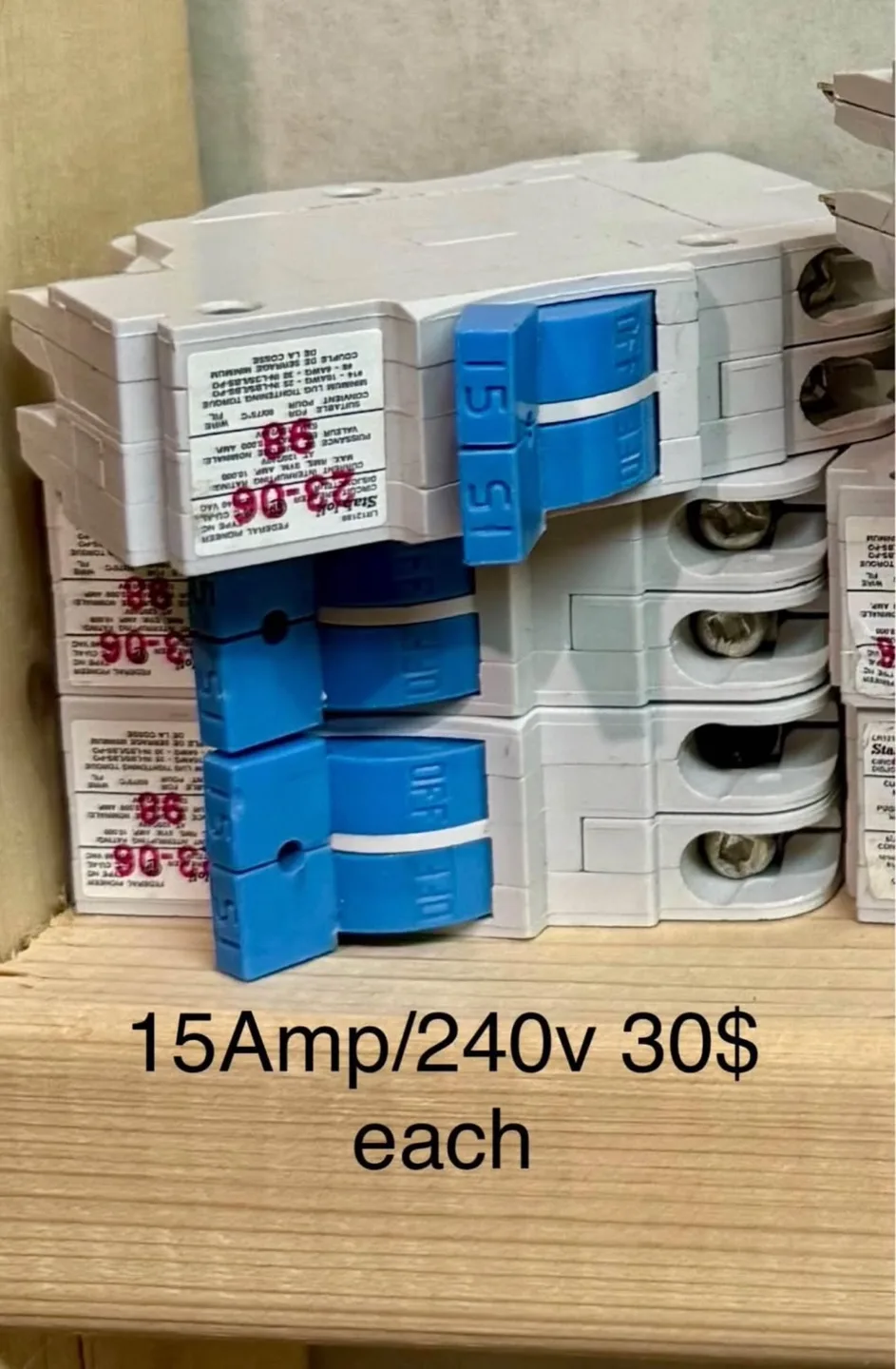 Stab-Lok Circuit Breakers image indicator(4)