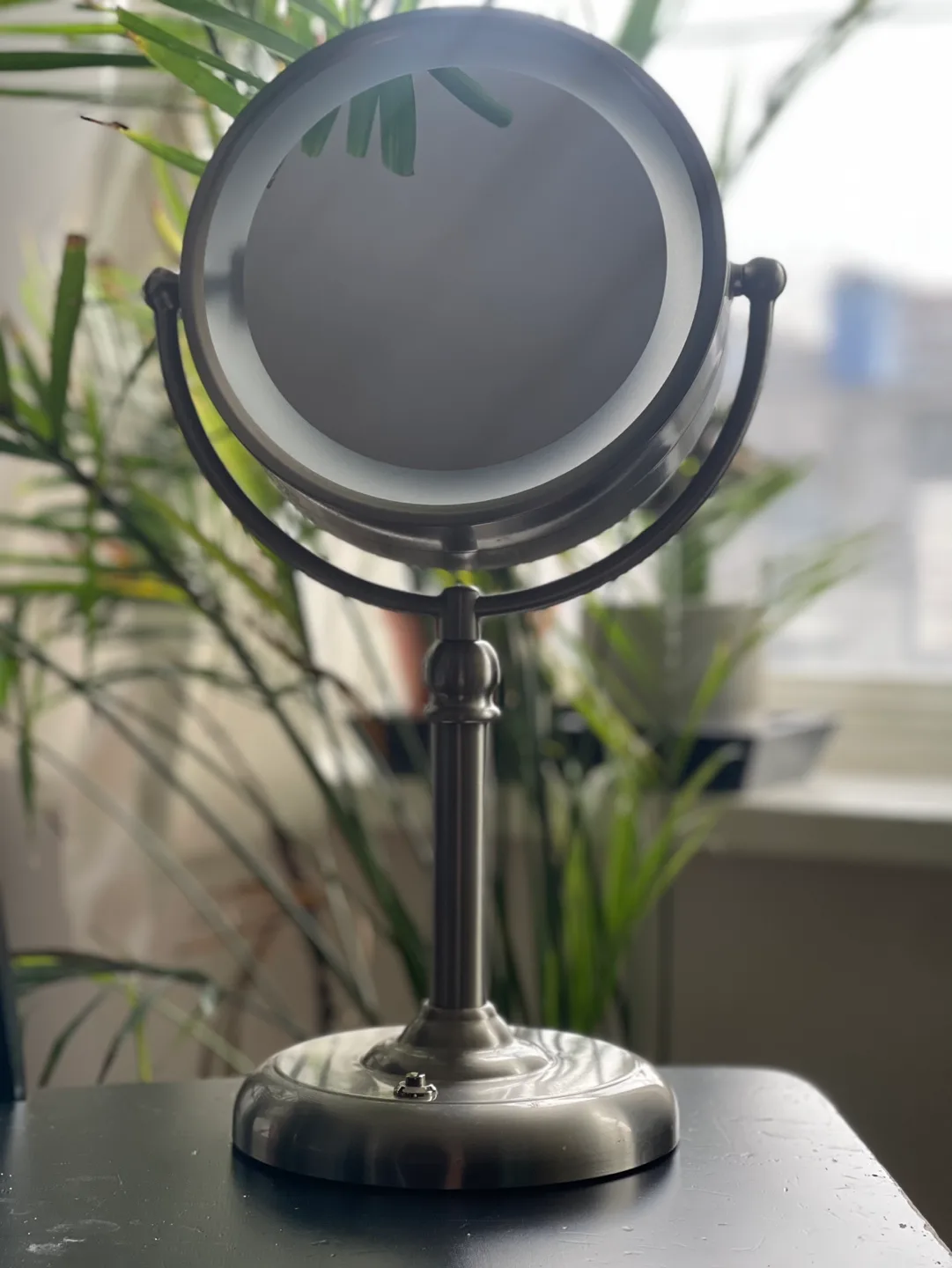 Lighted Vanity Mirror image indicator(3)