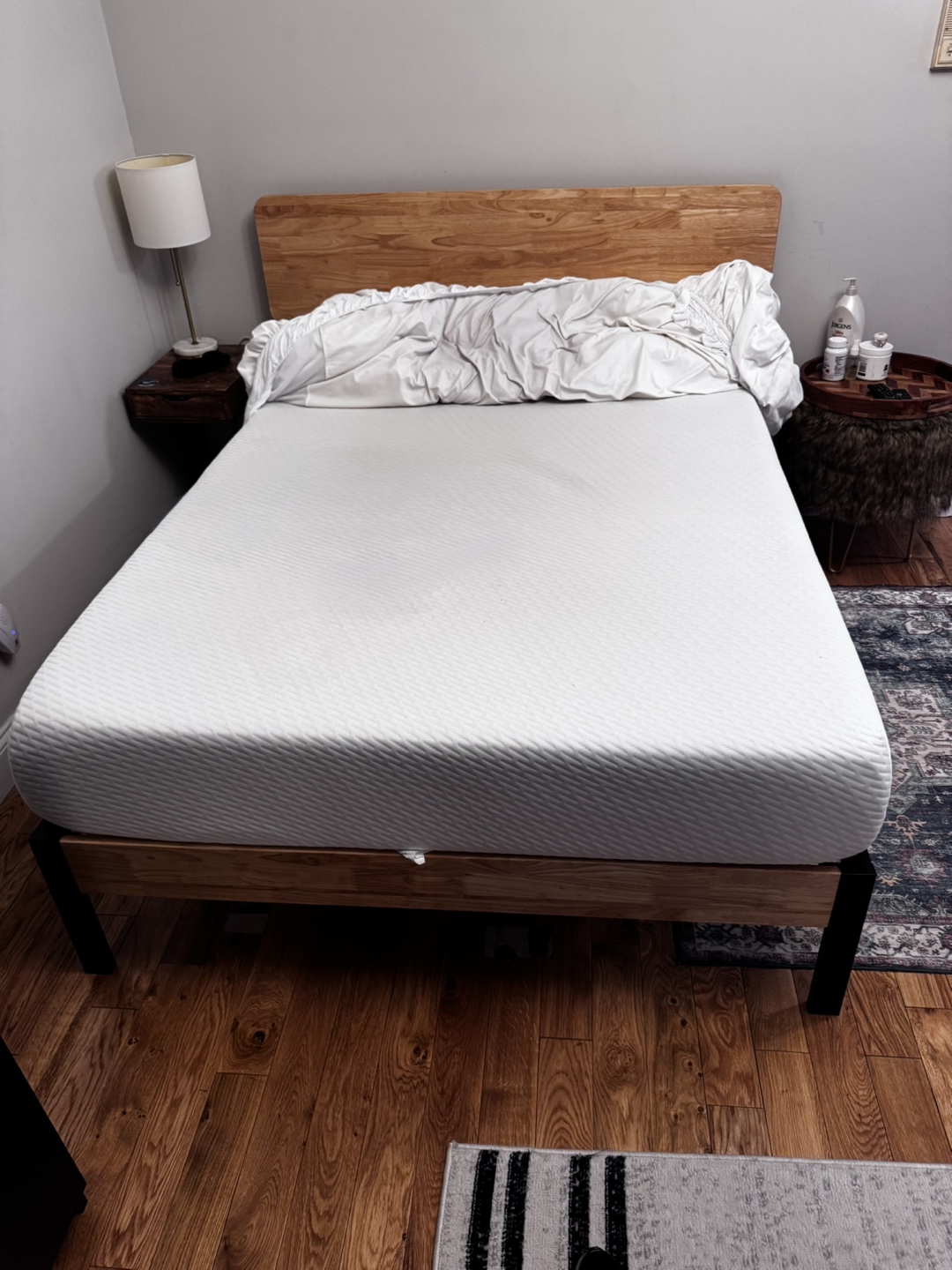 Full-Size Mattress & Wood Platform Bed Frame - photo 3