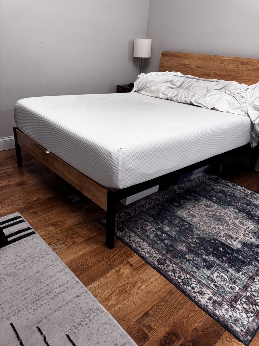 Full-Size Mattress & Wood Platform Bed Frame - photo 2