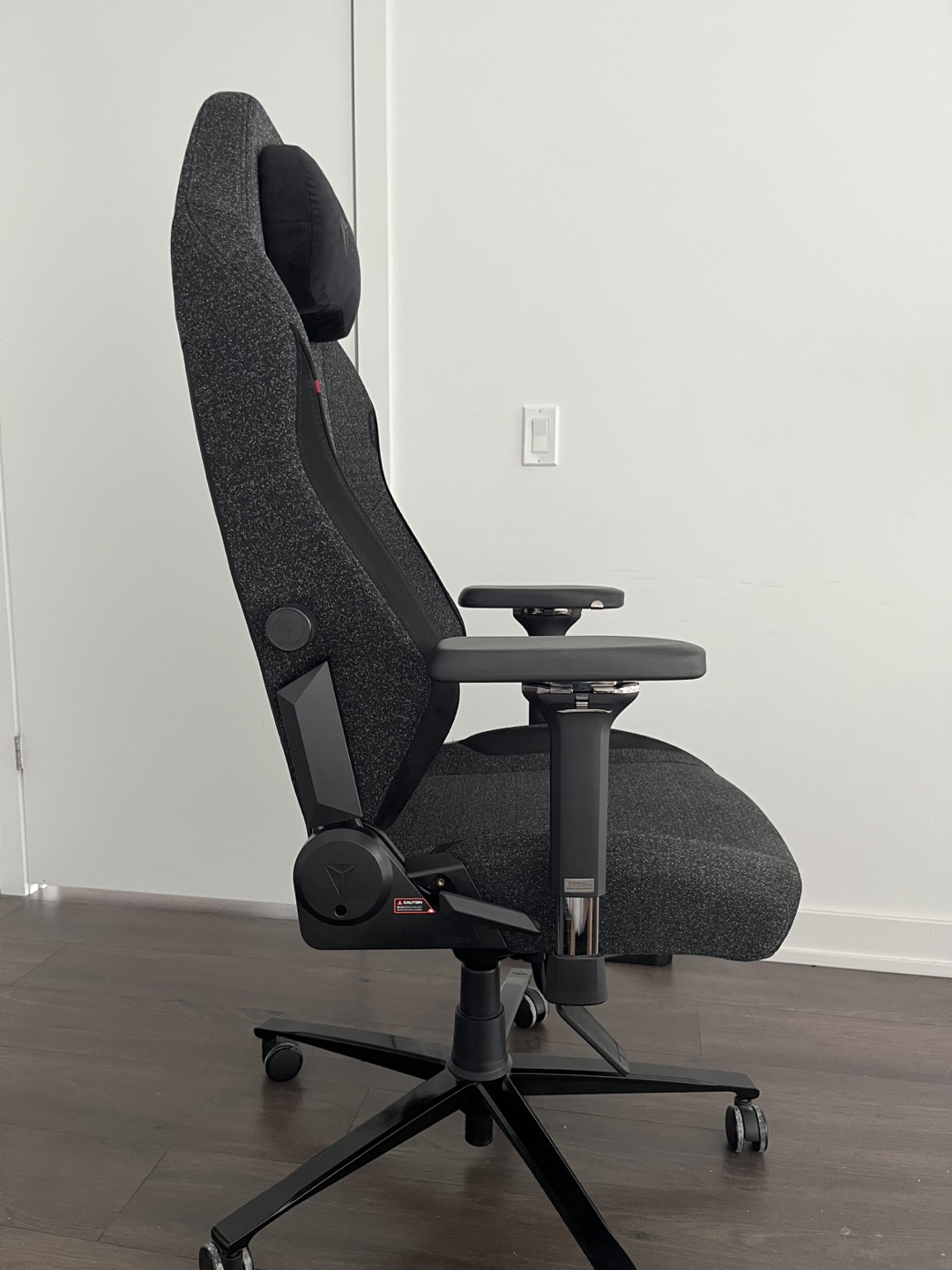 Secretlab Titan XL 2022 Gaming Chair - photo 4