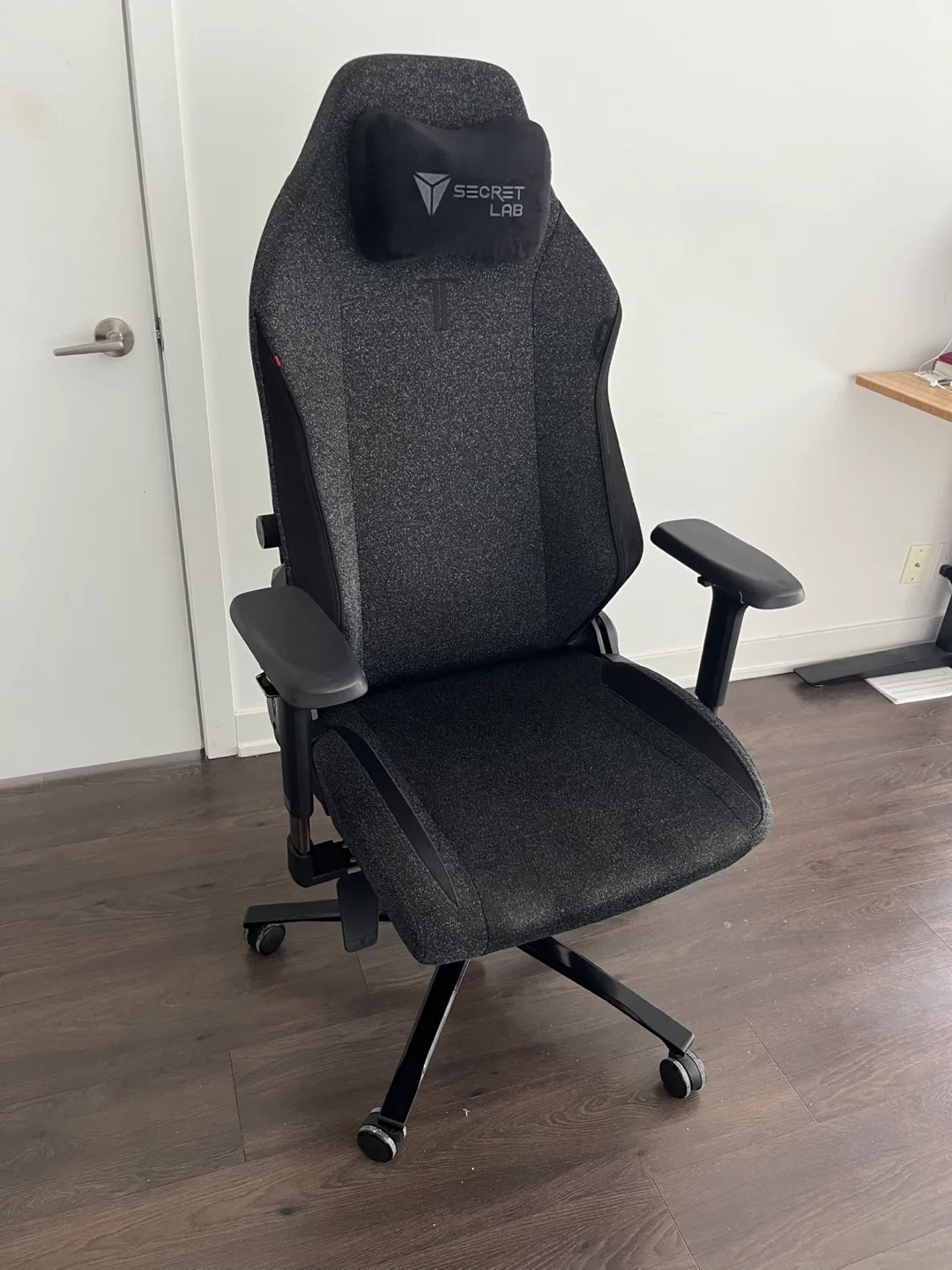 Secretlab Titan XL 2022 Gaming Chair image indicator(5)