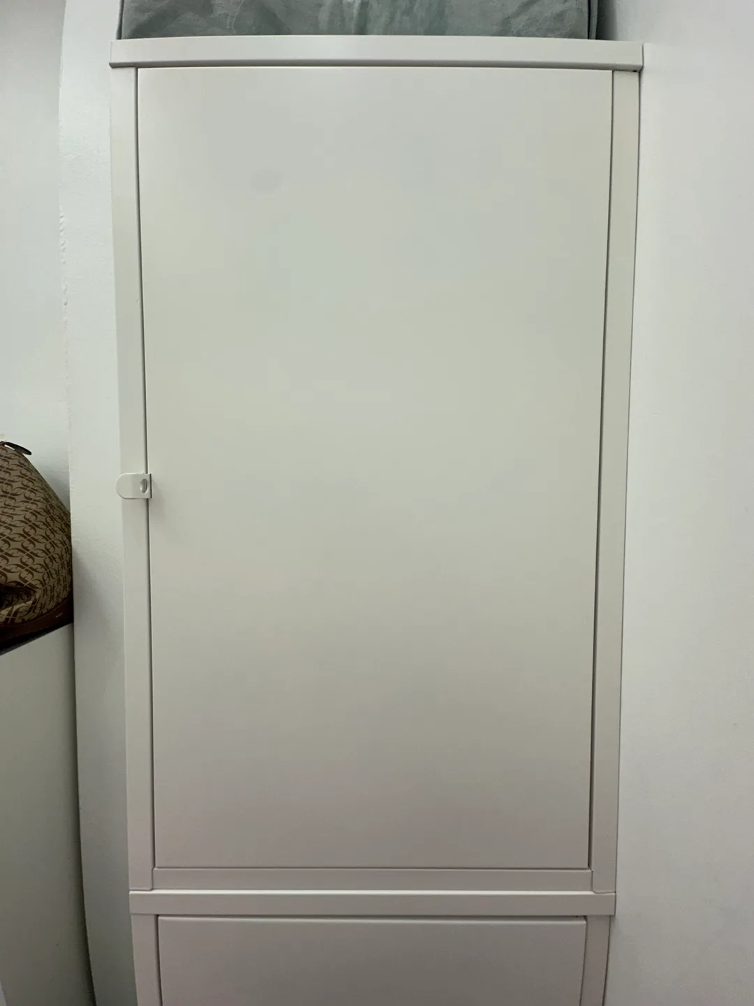 IKEA White Metal Storage Cabinet image indicator(4)