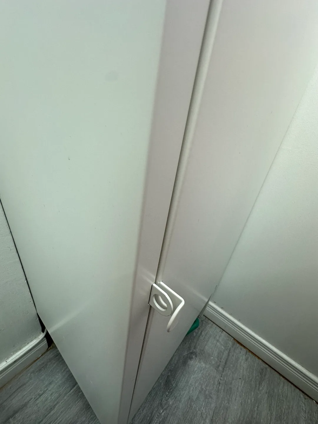 IKEA White Metal Storage Cabinet image indicator(2)