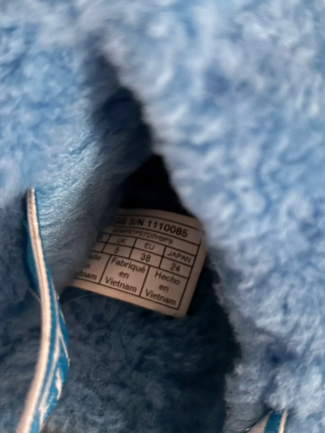 UGG Fluff Yeah Slides - Size 7 Women's - Light Blue image indicator(4)