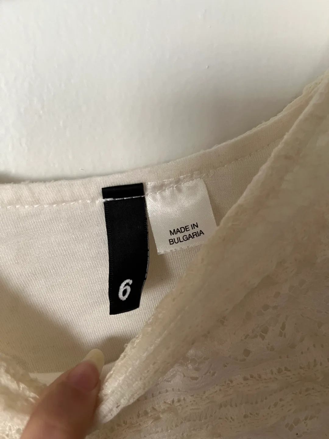 Cream Lace Mini Dress Size 6 image indicator(2)