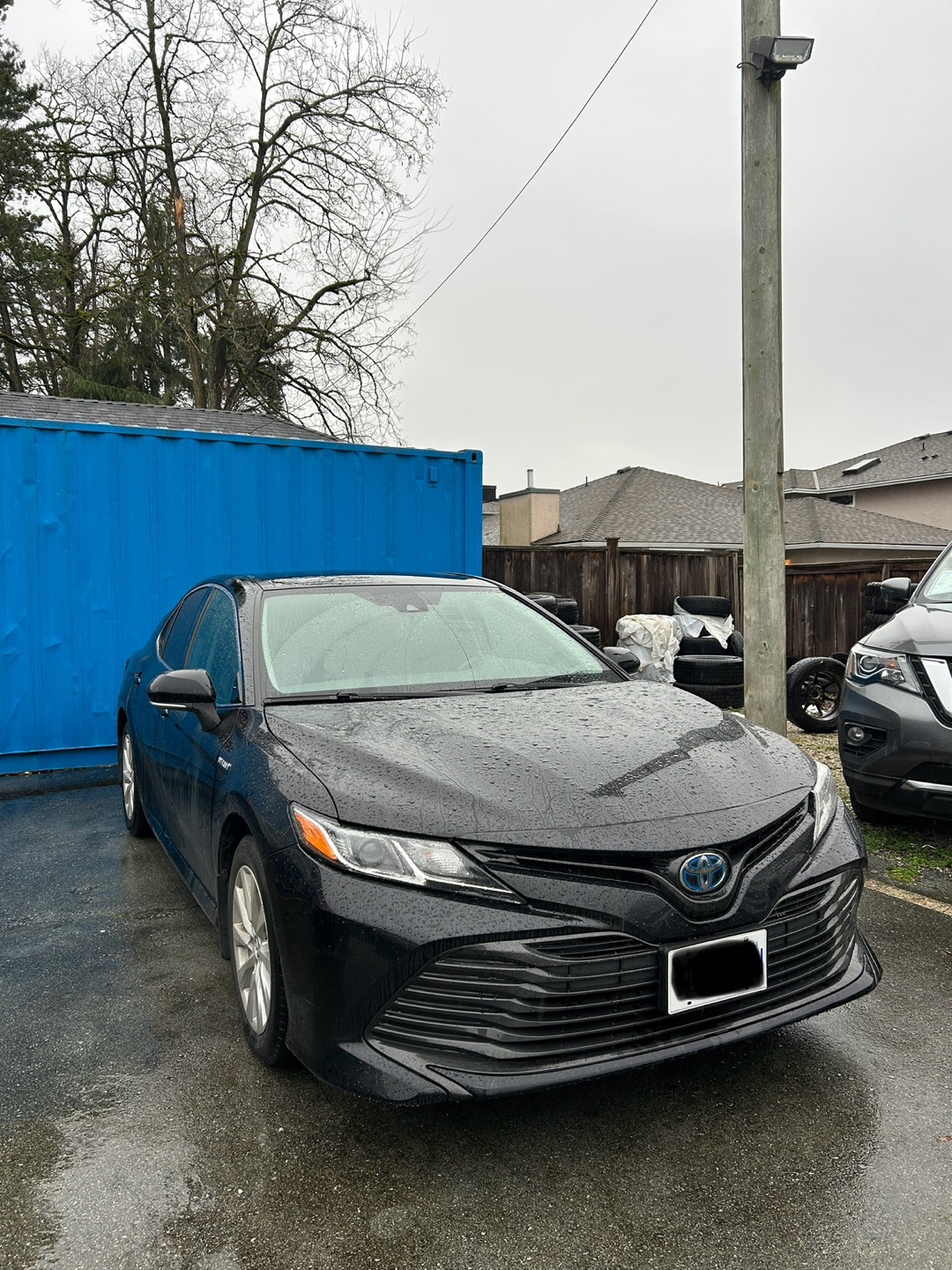 2018 Toyota Camry Hybrid LE - photo 2