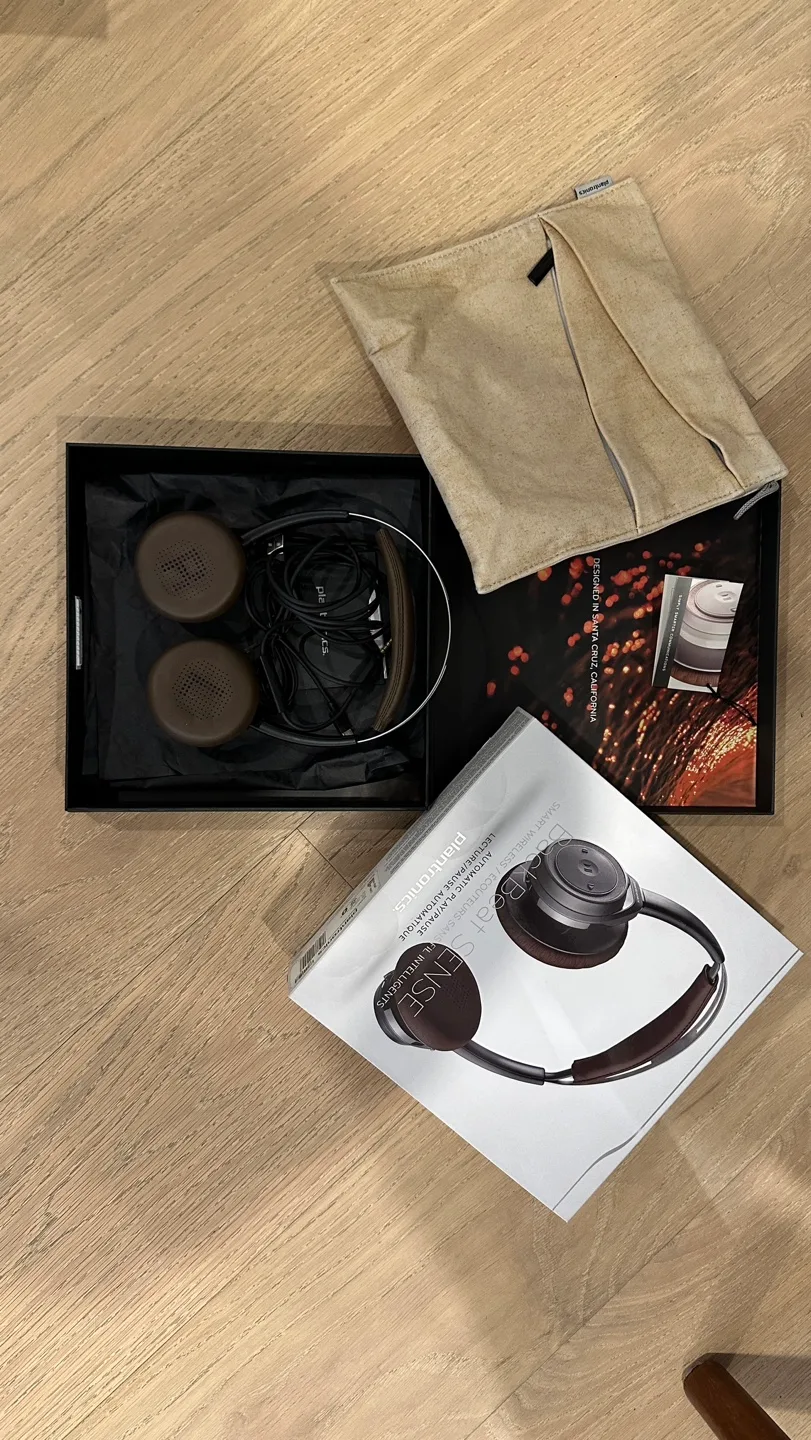 Plantronics BackBeat Sense Wireless Headphones - Brown image indicator(2)