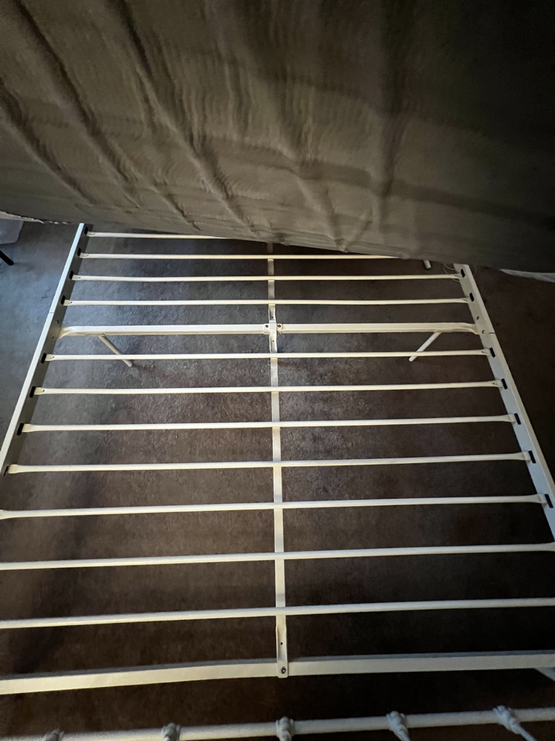Queen Size Metal Bed Frame - White