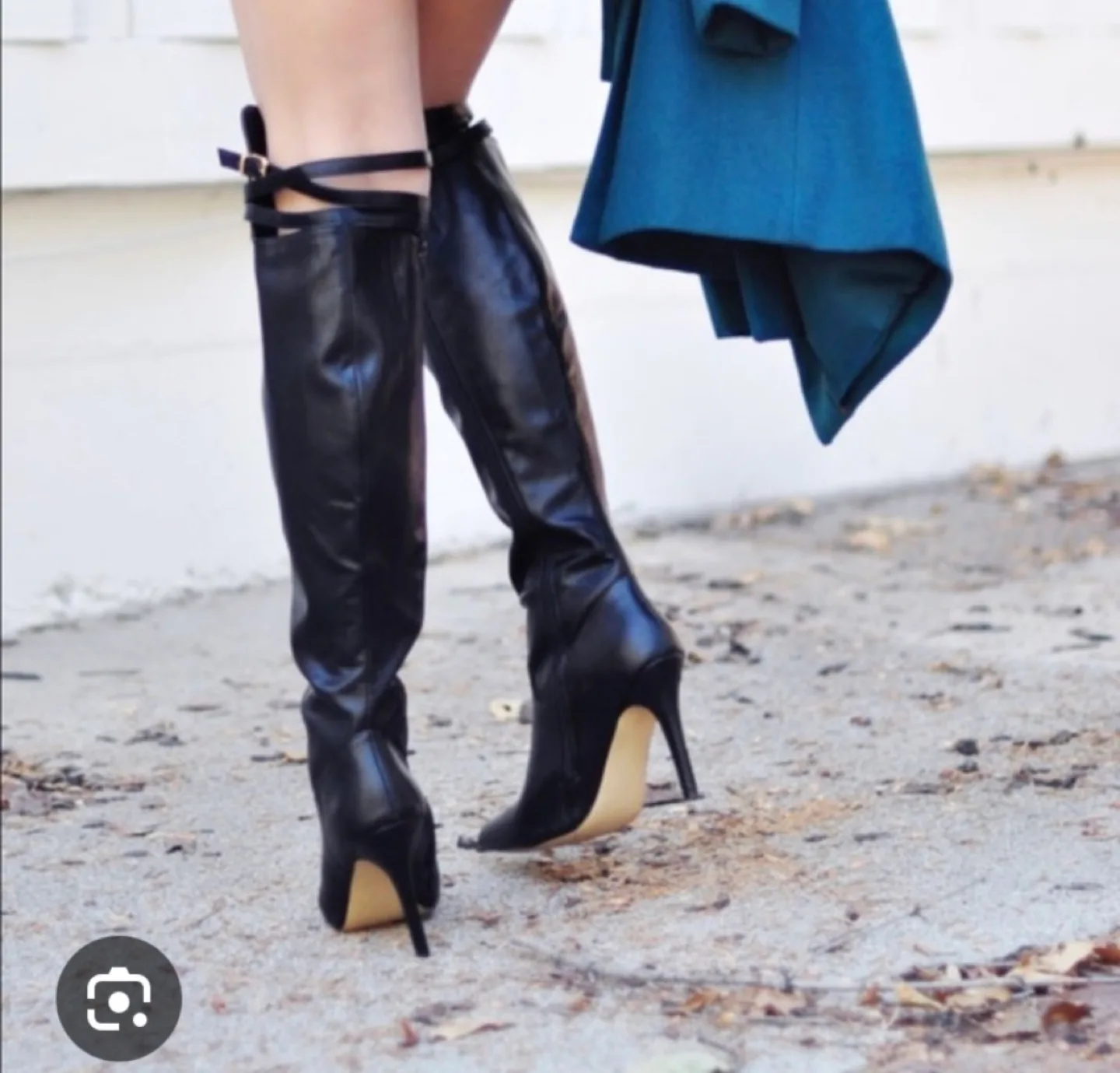 Altuzarra Black Over-the-Knee Boots image indicator(9)