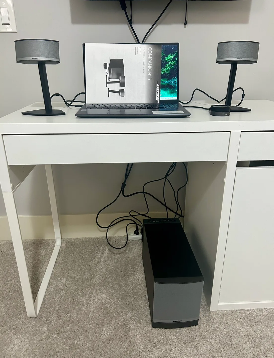 BOSE multimedia speaker system Companion 5 image indicator(2)