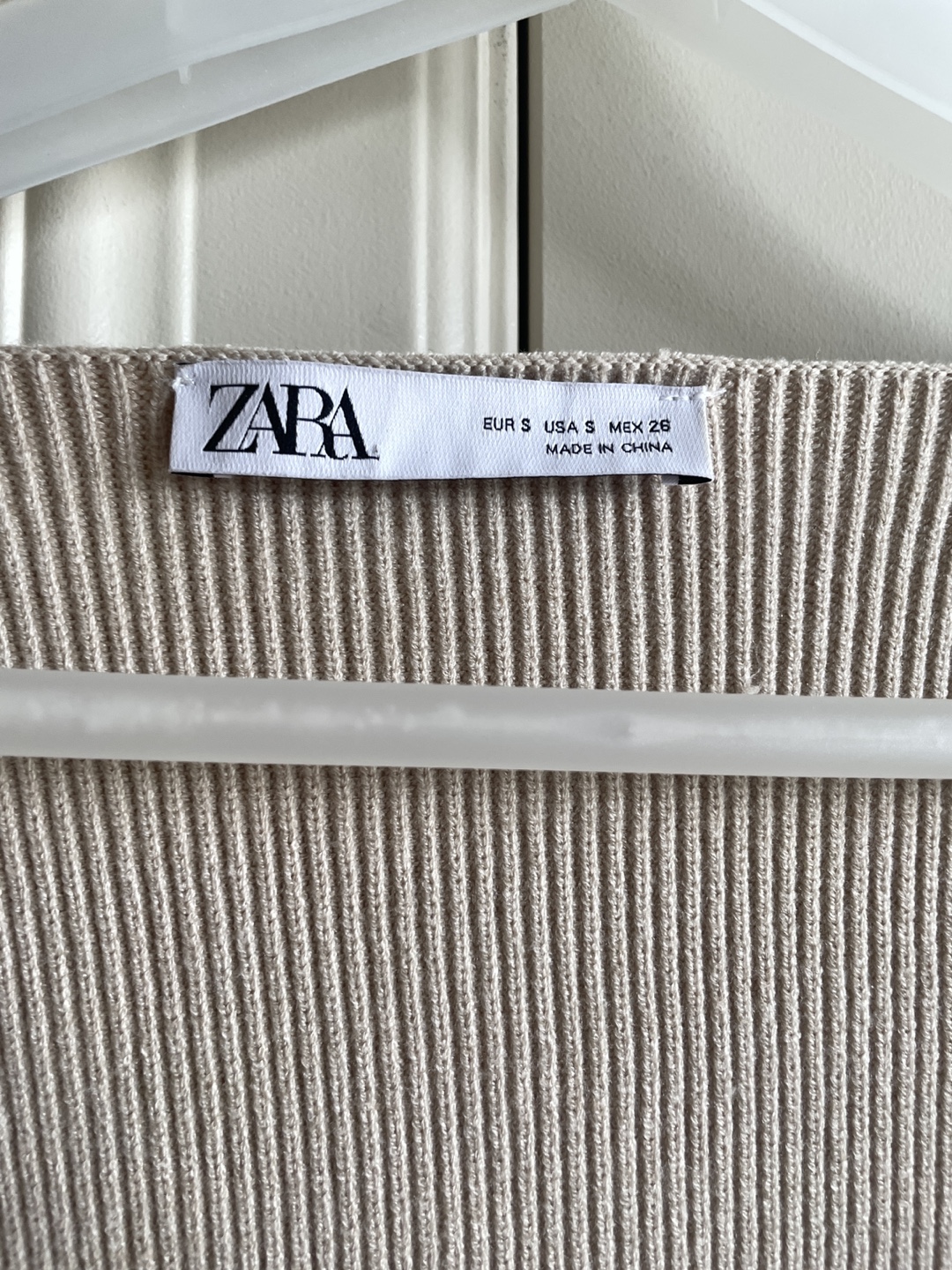 Zara Beige Ribbed Knit Long Sleeve Top- Size Small - photo 2