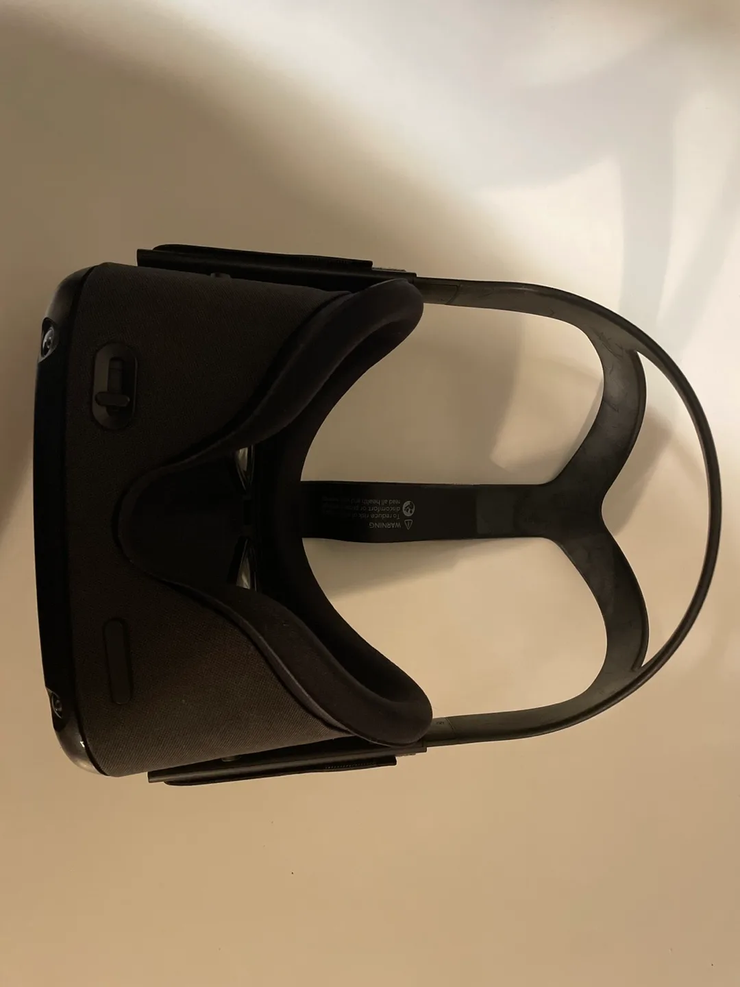 Oculus Quest 1 VR Headset and Controllers image indicator(4)