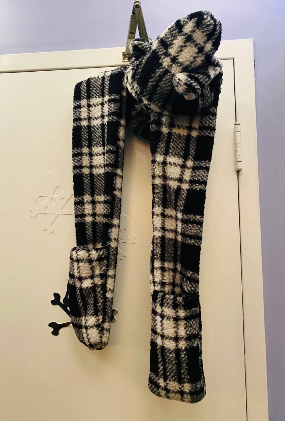 Cozy Scarf with Hat & Mittens image indicator(2)