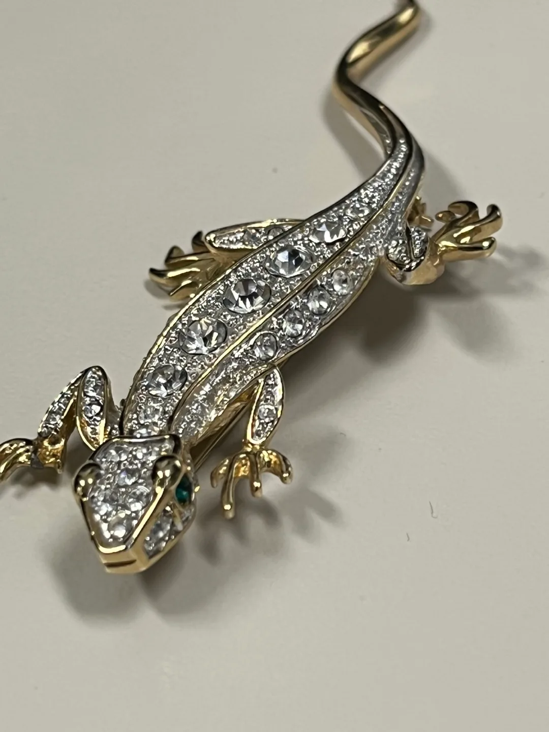 Rhinestone Gecko Brooch image indicator(6)