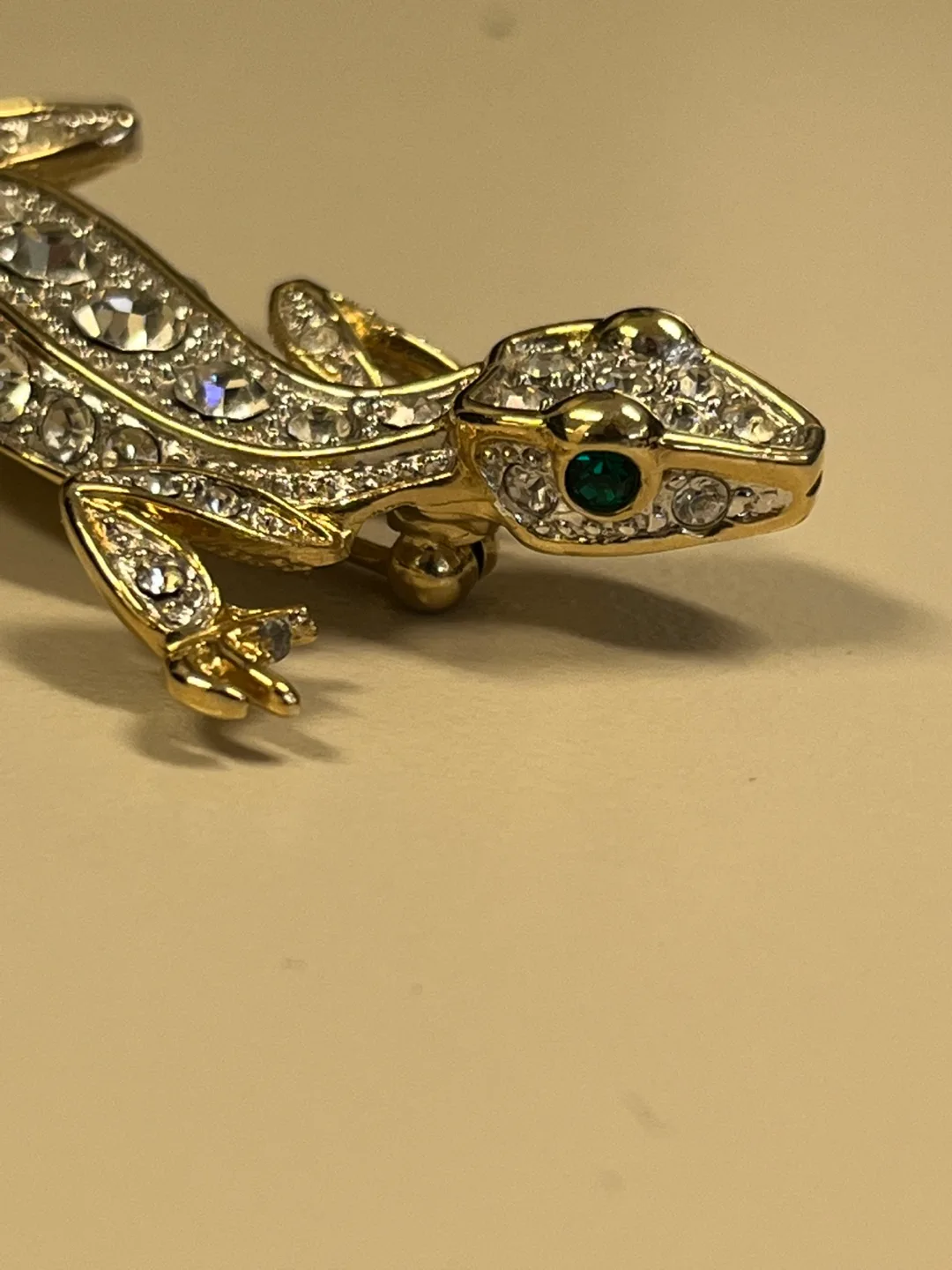 Rhinestone Gecko Brooch image indicator(9)