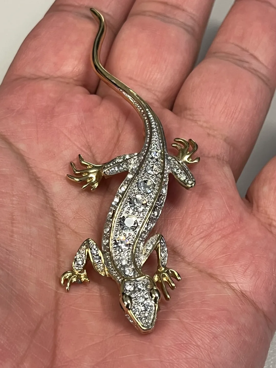 Rhinestone Gecko Brooch image indicator(8)