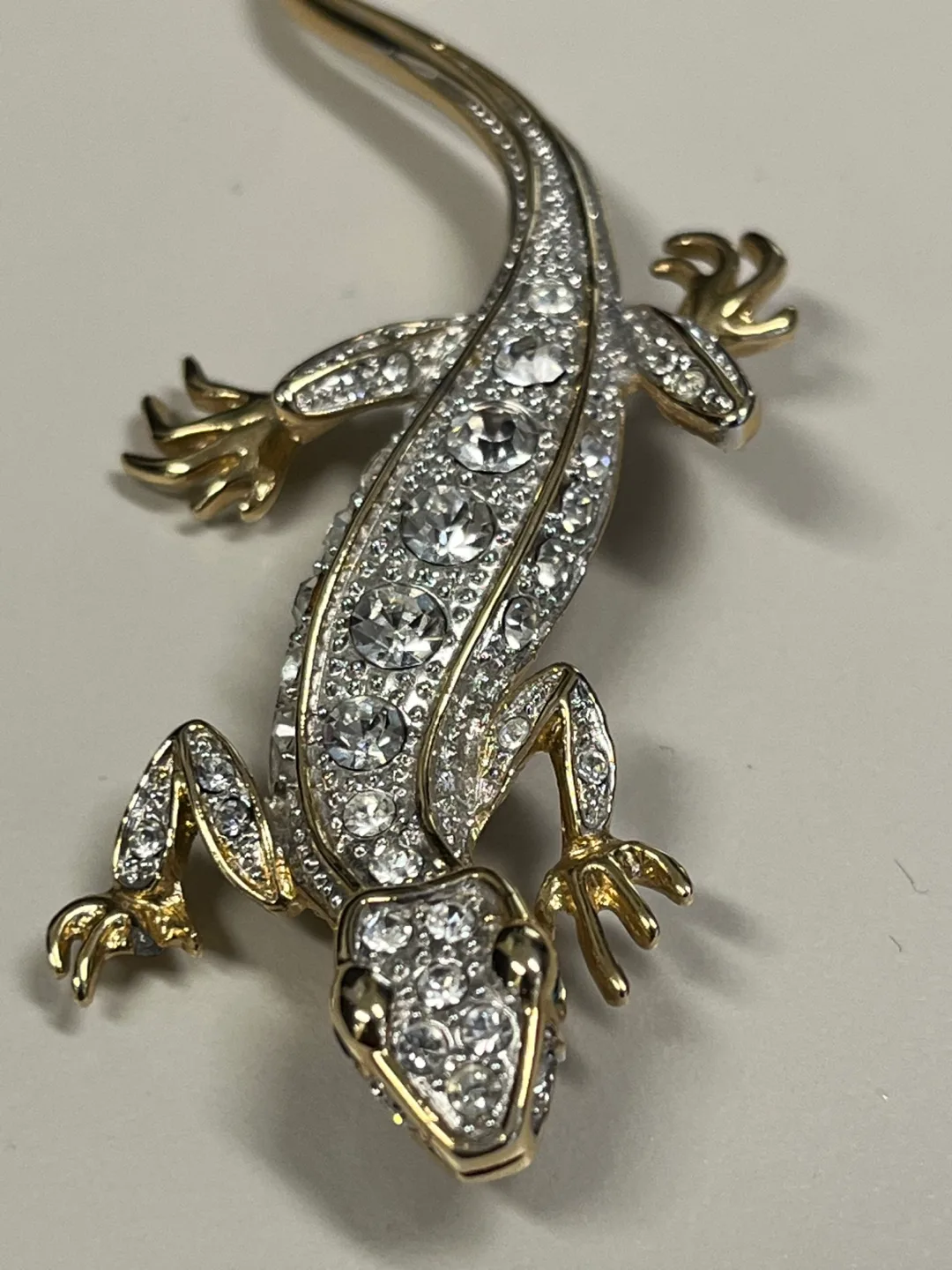 Rhinestone Gecko Brooch image indicator(7)