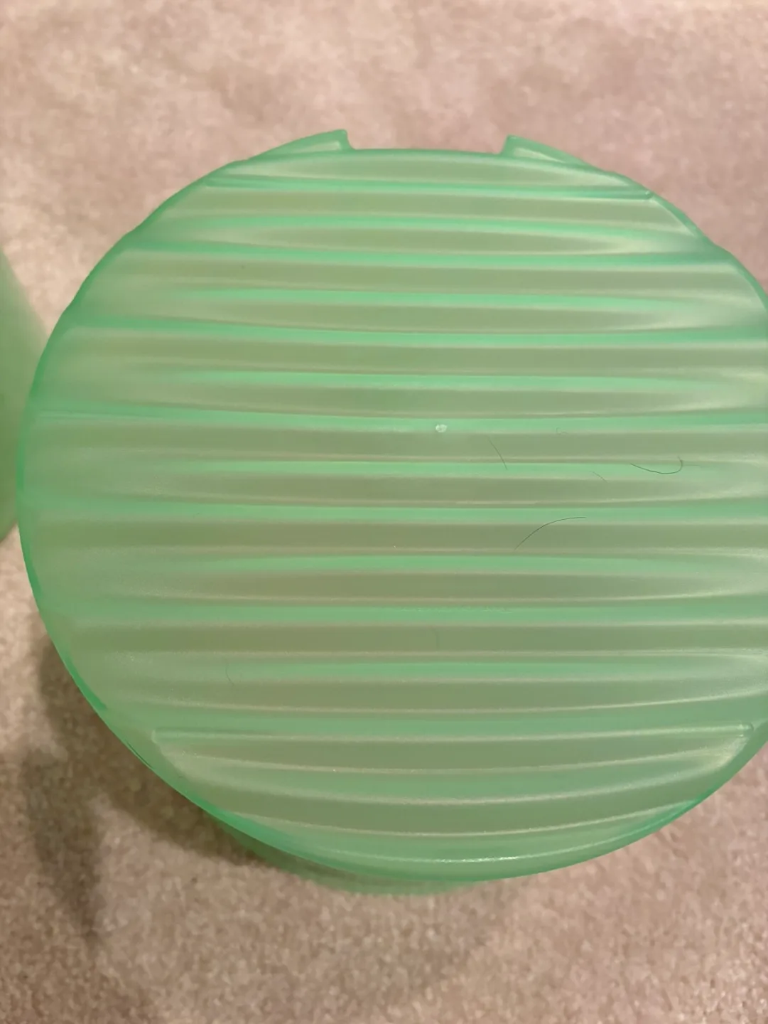 Tupperware fridge smart vegetables Container  20 cups with Lid image indicator(2)