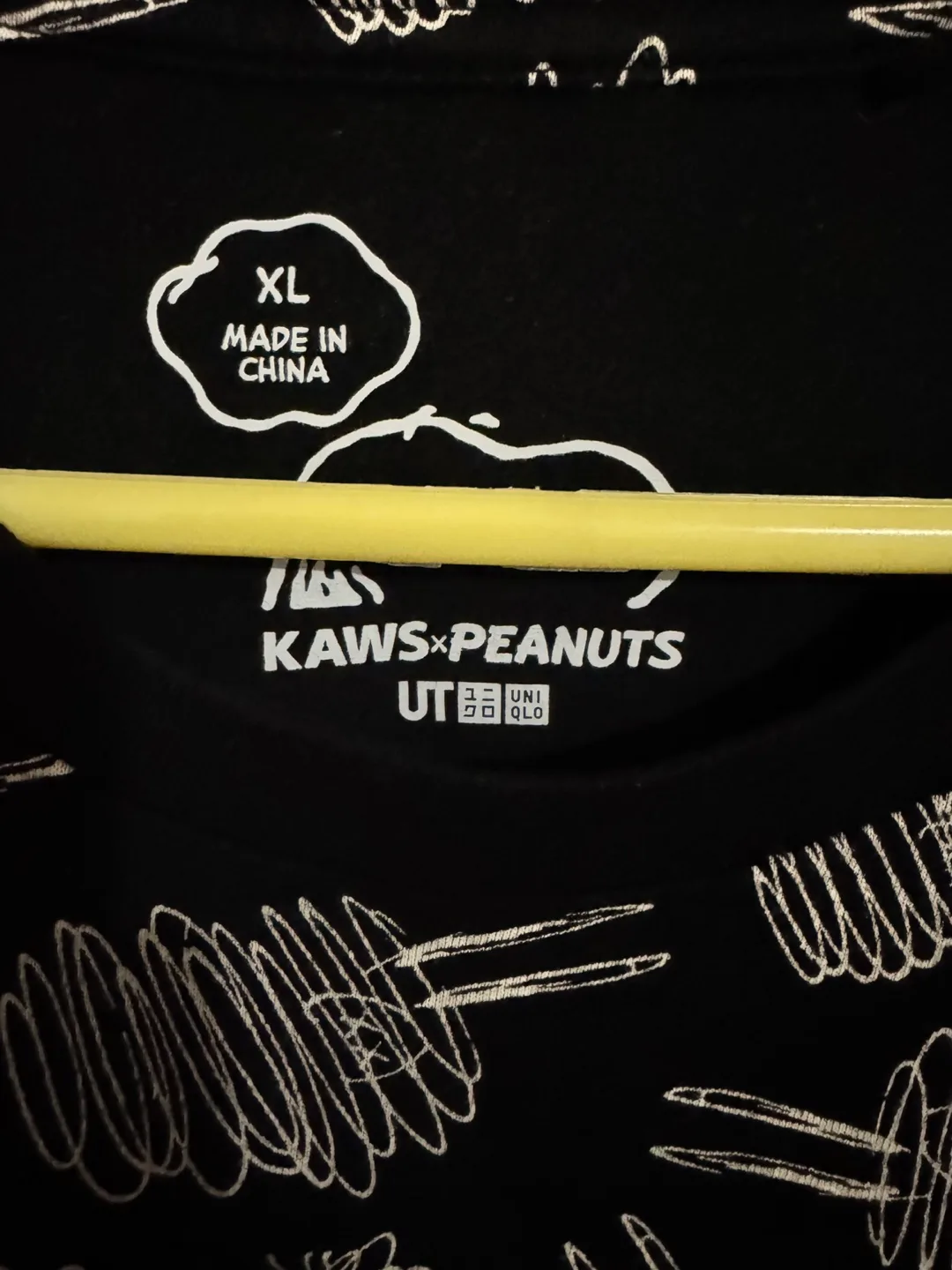 Kaws x Uniqlo x Peanuts Dust Cloud All Over Tee (XL) image indicator(2)
