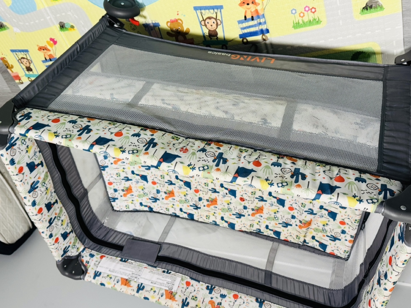 Portable Playard with Dinosaur Print - photo 2