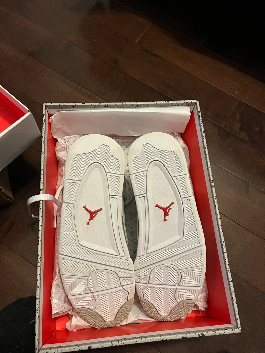 Jordan 4 Oreo image indicator(6)