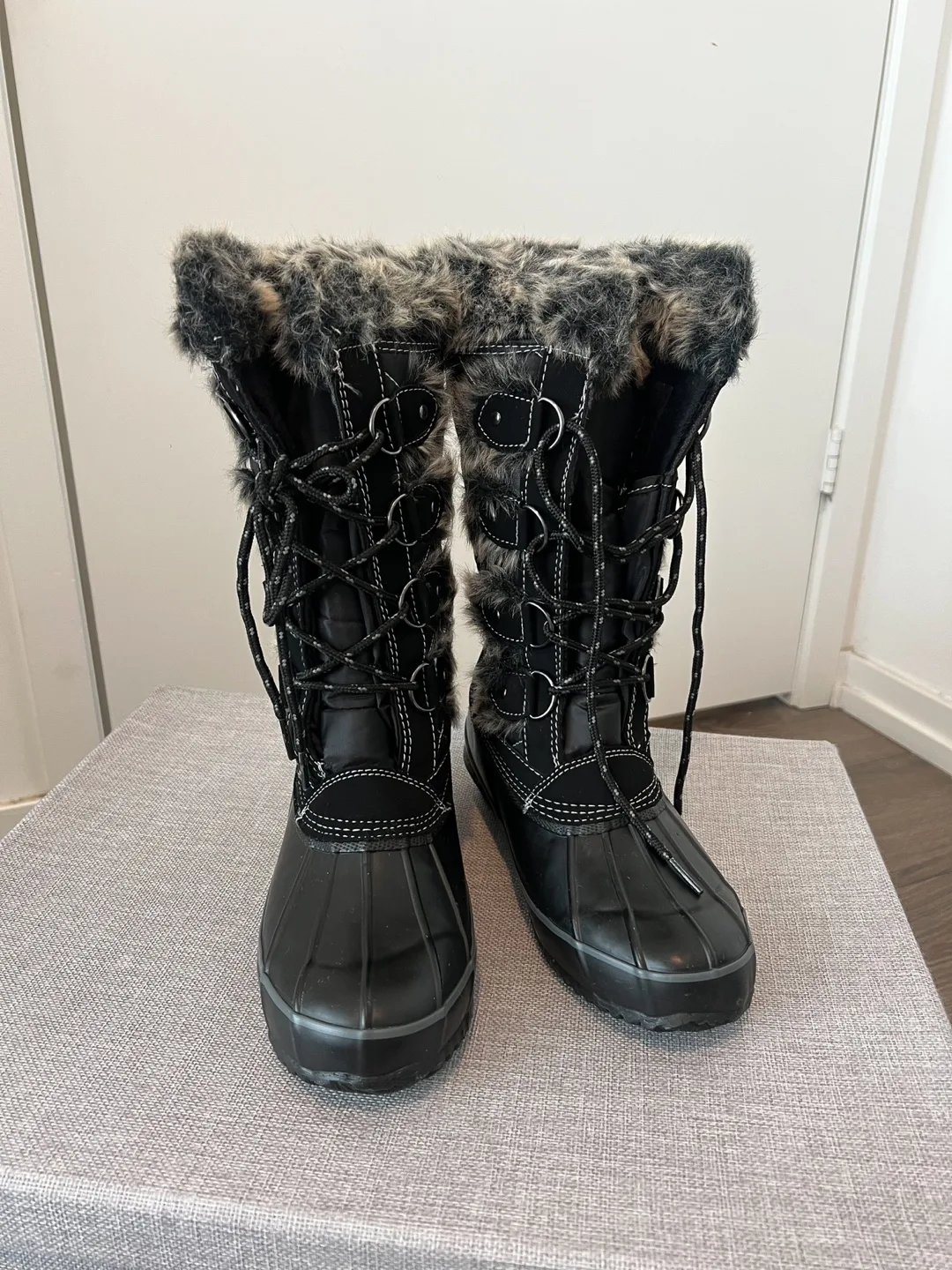 Khombu Tall Lace-up Faux Fur Winter Snow Boots Brand New w/ tags image indicator(5)