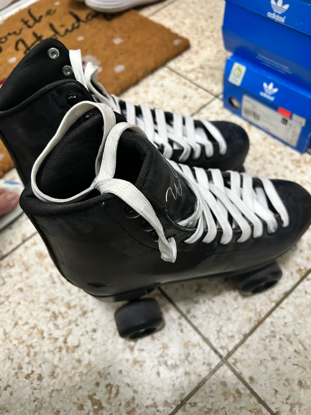 Chasour Whip Roller Skates - Black image indicator(2)